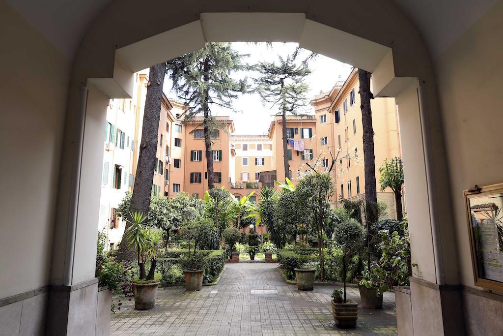 Caracciolo Guest House Rom Exterior foto