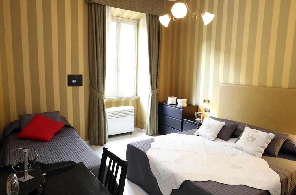 Caracciolo Guest House Rom Zimmer foto